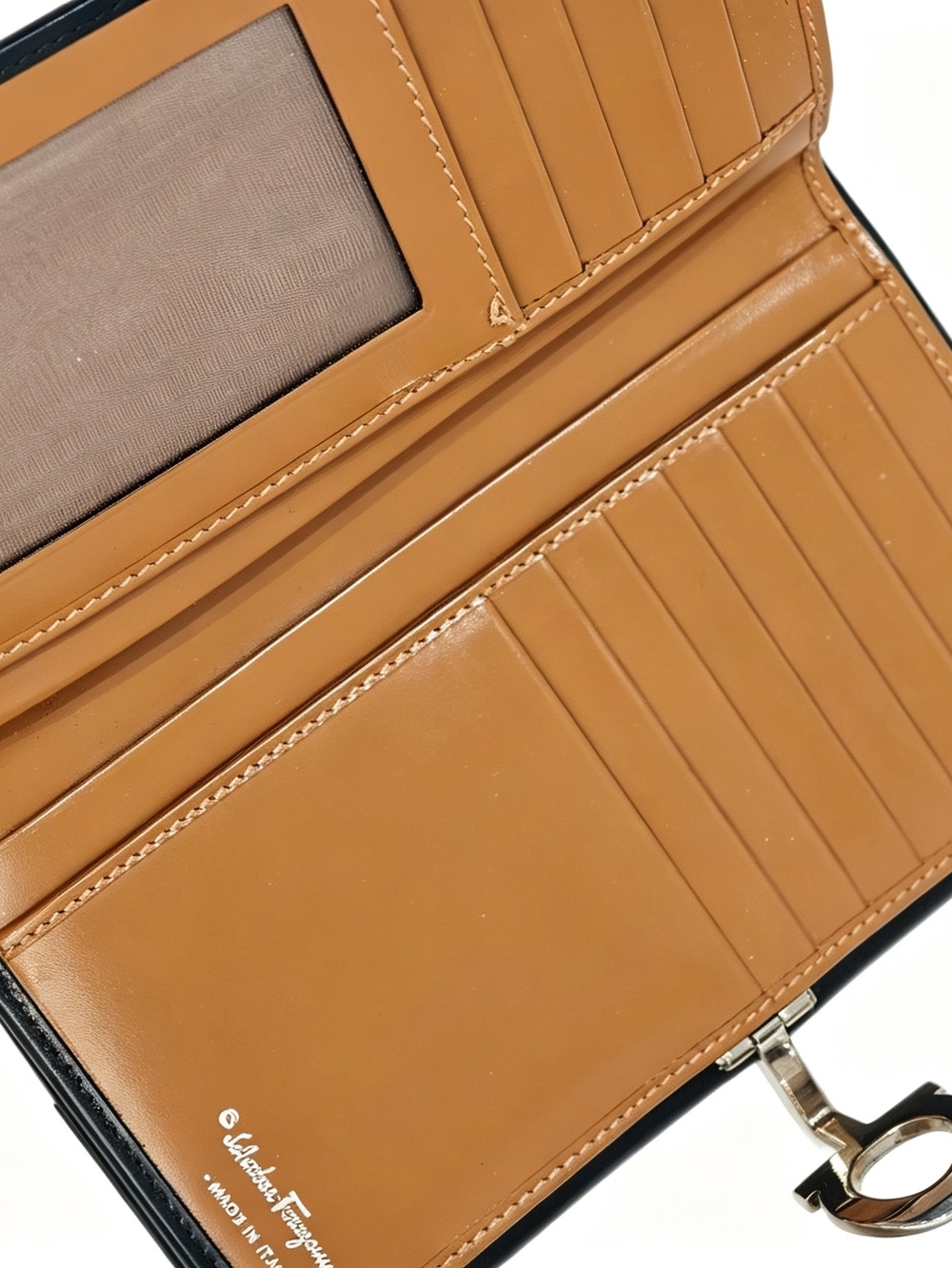 Salvatore Ferragamo Gancini Long Bi-Fold Wallet - Picture 5 of 9